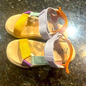 Zara size 9 multicolor sandals